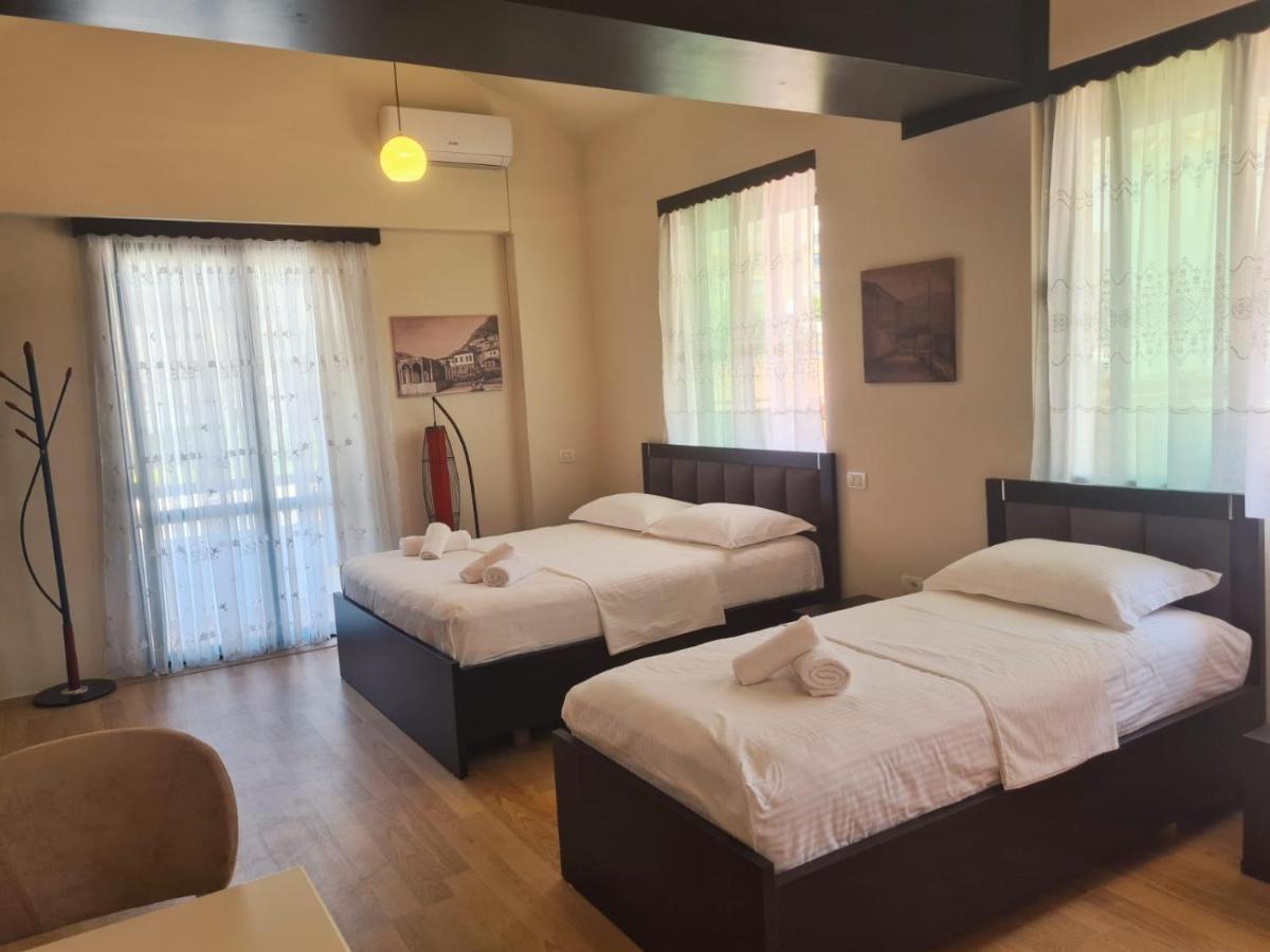 Vila 32 Берат Экстерьер фото